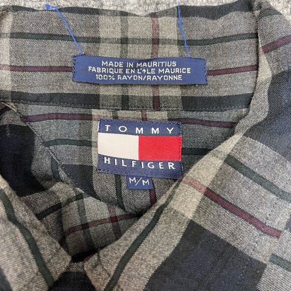 Tommy Hilifger Mens Button Down Shirt Size Medium Long Sleeves  Checkered - Picture 3 of 10